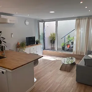 Modern By The Airport-ifema Pensión