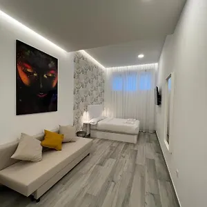Paris Style Hotel